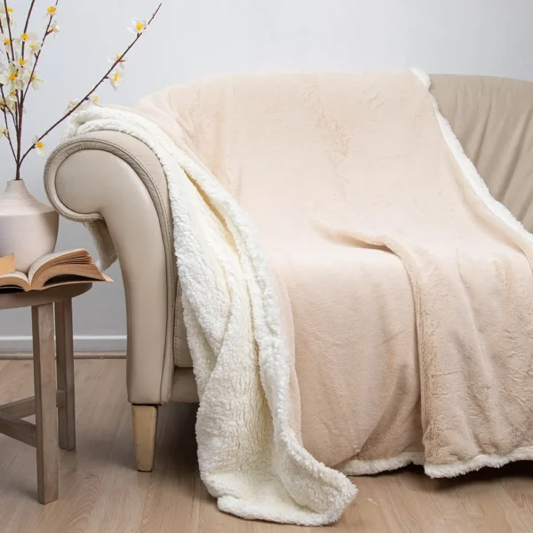 Manta Fluffy Deluxe con Sherpa Beige (127×152 cm) – Doral