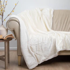 Manta Fluffy Deluxe con Sherpa Blanca (127×152 cm) – Doral