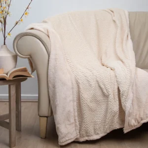 Manta Fluffy Deluxe con Sherpa Crema (127×152 cm) – Doral