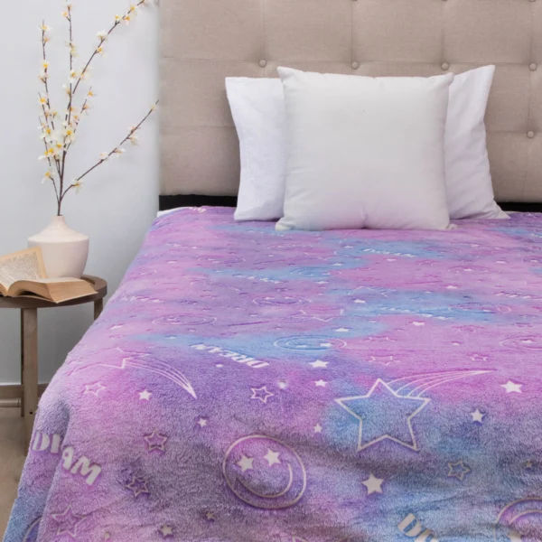 Frazada Flannel Magic Glow Deluxe 1,5 Plz – Lila Estrella – Doral