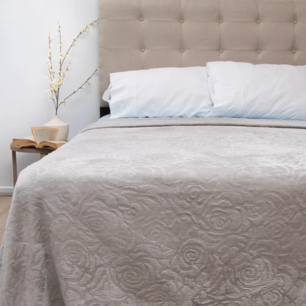 Frazada Flannel Outboss Deluxe 2.0 Plazas Gris – Doral
